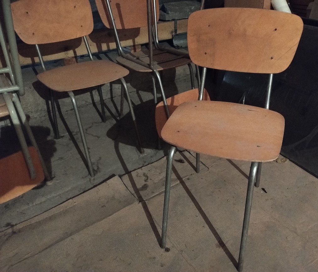 Vintage; retro; stoličky