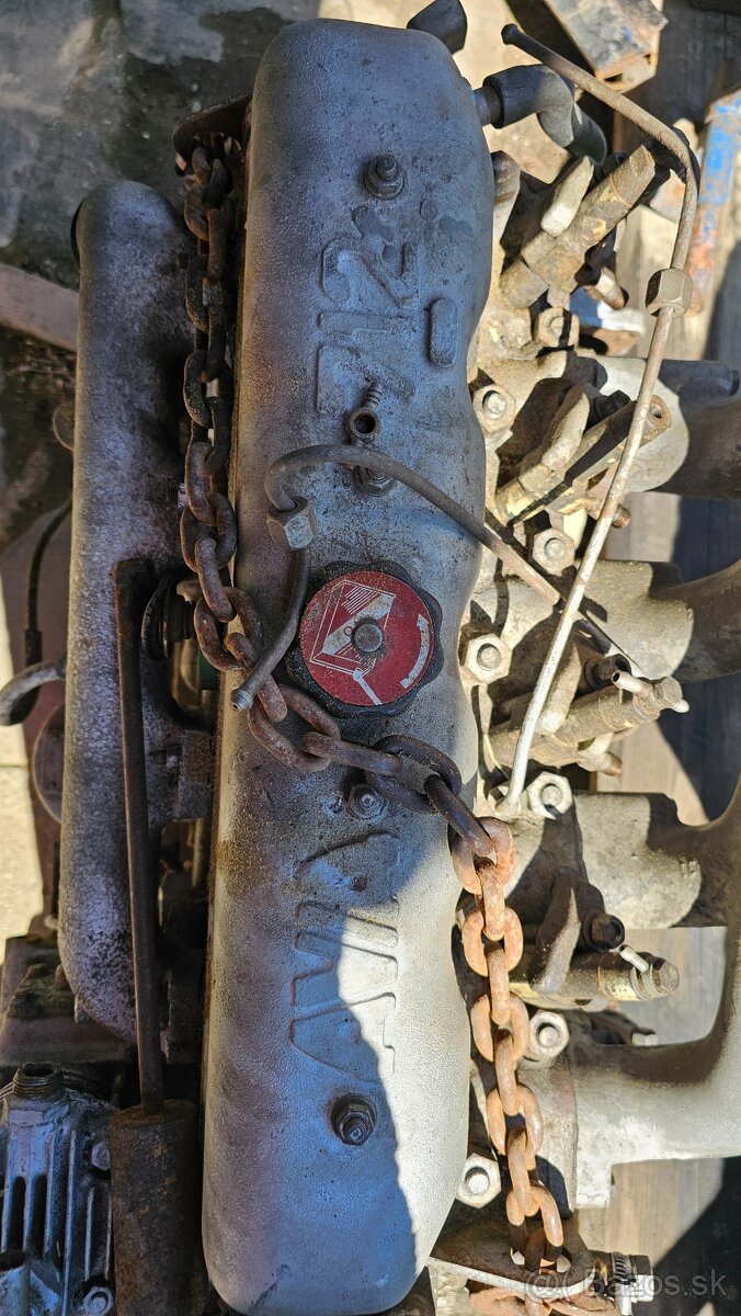 Motor AVIA 712