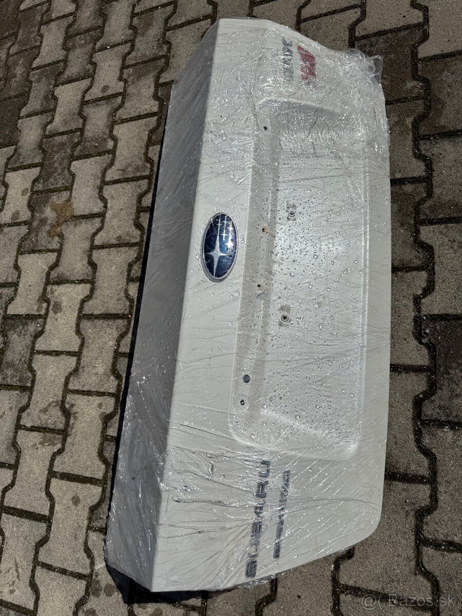 Zadné kufrové dvere Subaru Impreza WRX STi
