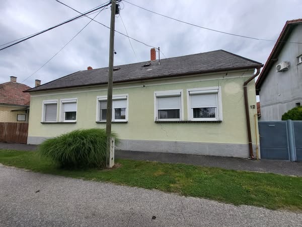 Dunakiliti – Útulný 4 izbový dom v pôvodnom stave