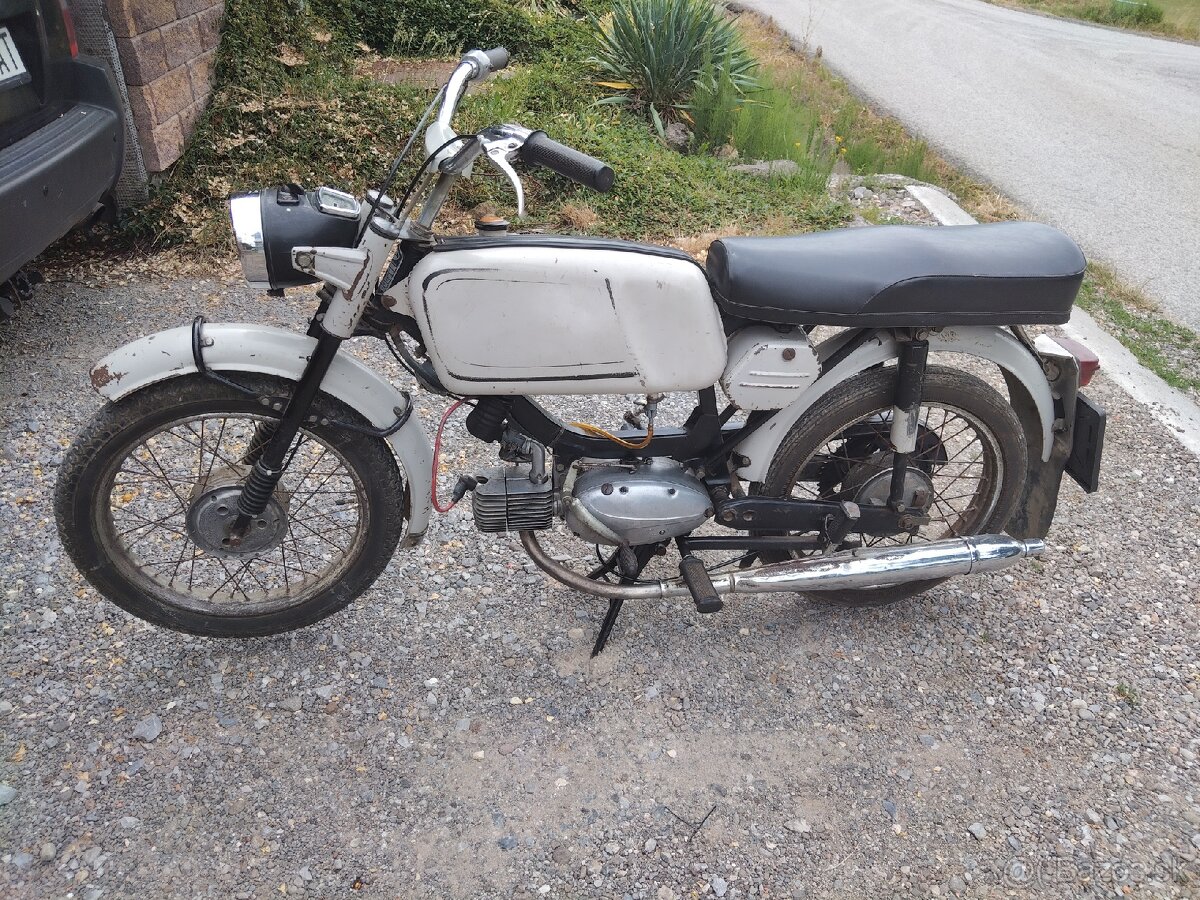 Jawa 50 23A s TP a EČ prvý typ