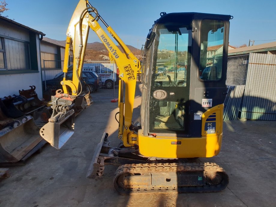 Minibager Komatsu Pc16r