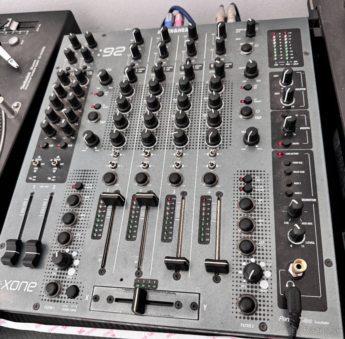 Allen & Heath Xone:92 – Legendary Analog DJ Mixer