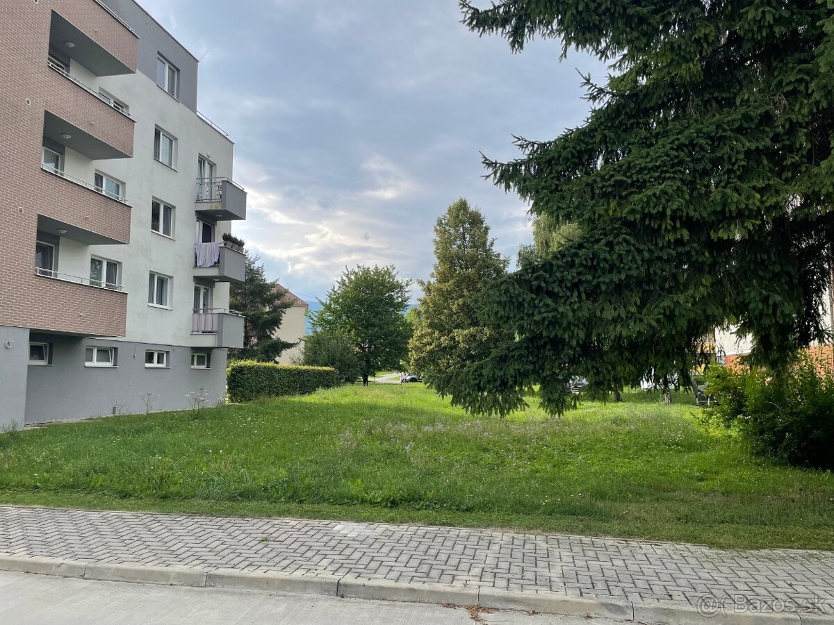 Nájom 3-izbový byt s parkovacím miestom, Podháj, Martin