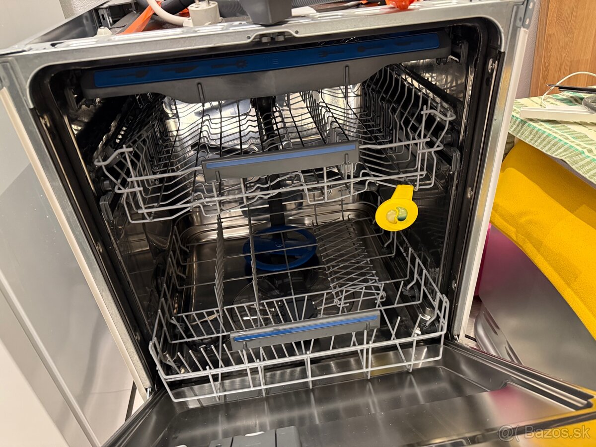 Umyvacka riadu Electrolux EES48200L
