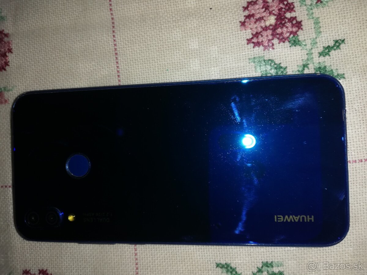Predám mobil Huawei P20 lite