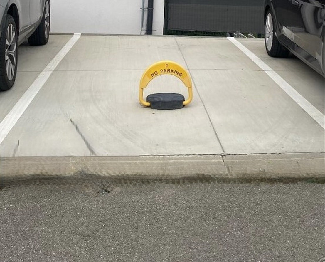 Parkovacie státie, pozemok 14m² - Závodie (cca 3m x 5m)