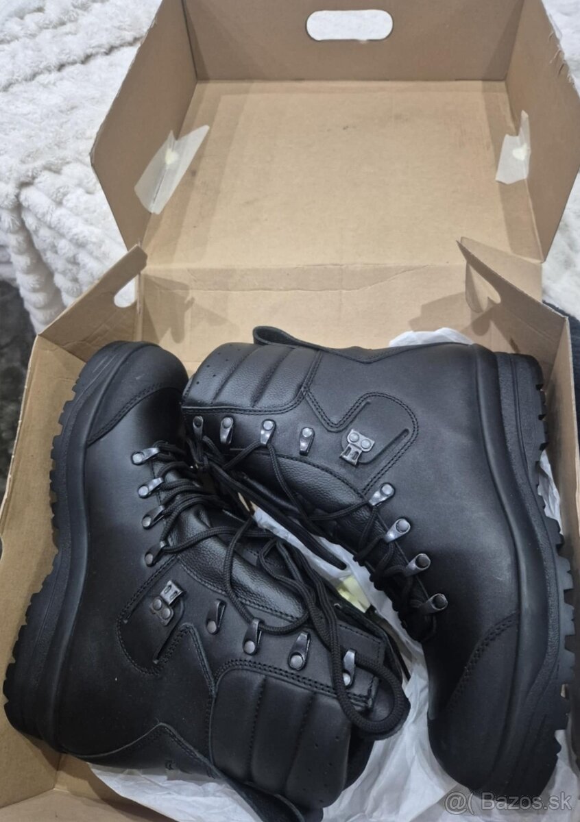 Vojenská čierna celokožena obuv do SKP