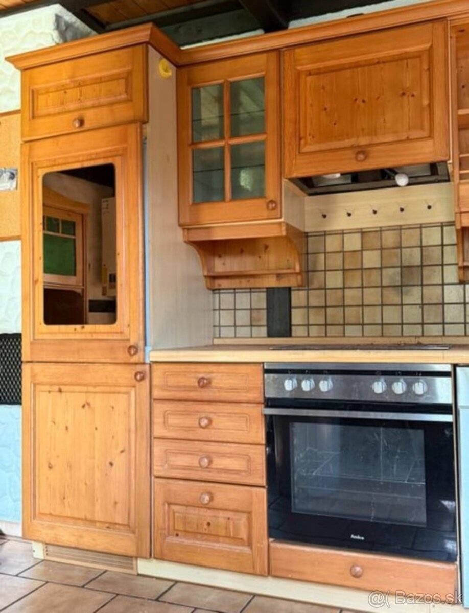 Kuchyňská linka z masivu do L-ka, se spotřebiči,5672