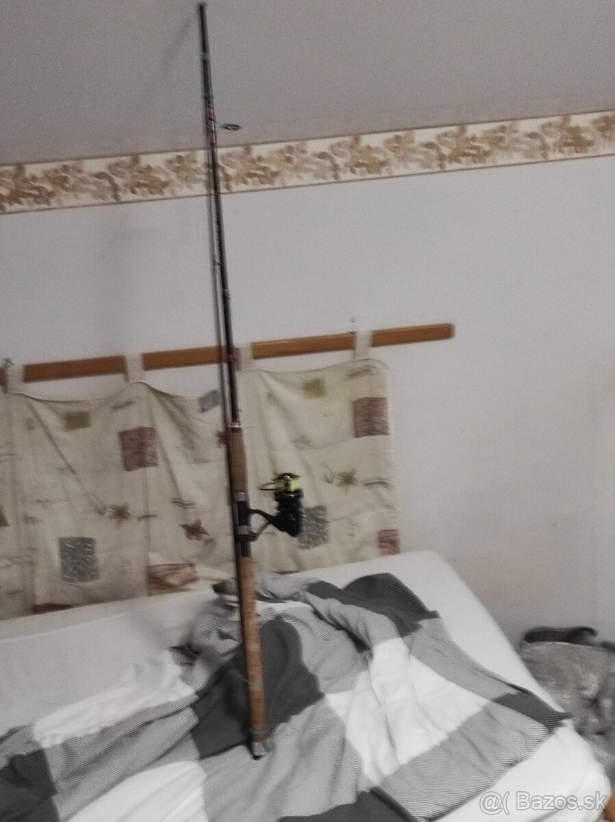 Rybársky prút dvojdielny a naviják