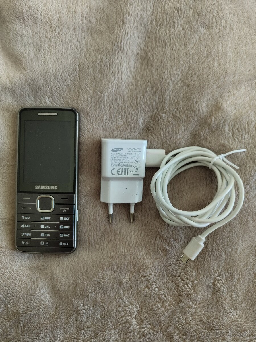 SAMSUNG GT-S5610 mobil