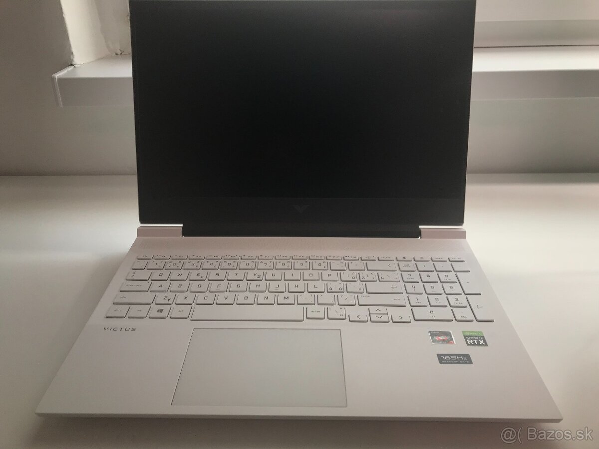 Victus Laptop by HP 16-e0004nc