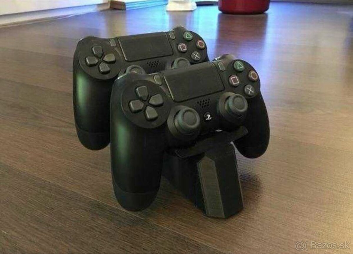 Stojan na joystick