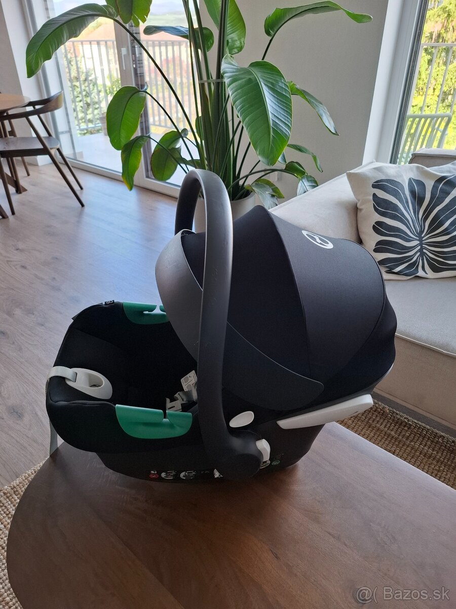 Vajíčko Cybex Aton B2 i-Size + základňa