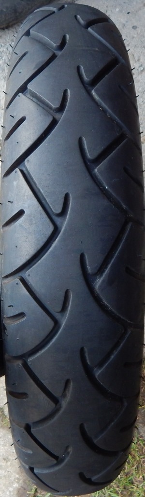 130/90 r16 zadna pneu