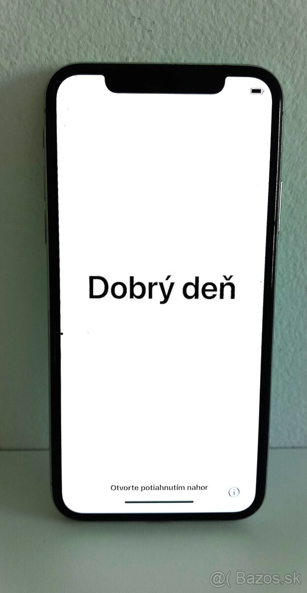 iPhone X, strieborný