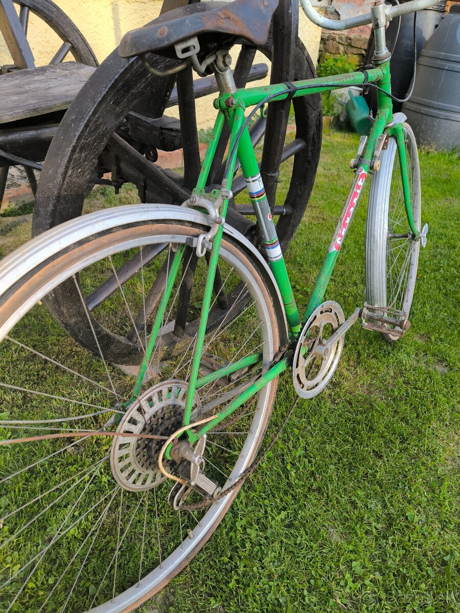 Cestný bicykel Favorit – originálny stav