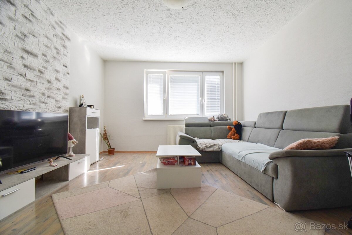 BEDES | 3 izbový byt, 72m2, 2p/7p, loggia, Okružná, Handlová