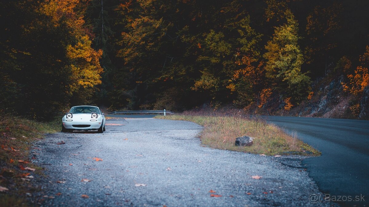 Mazda Miata MX-5 NA 1990 (hardtop + kopec dielov)