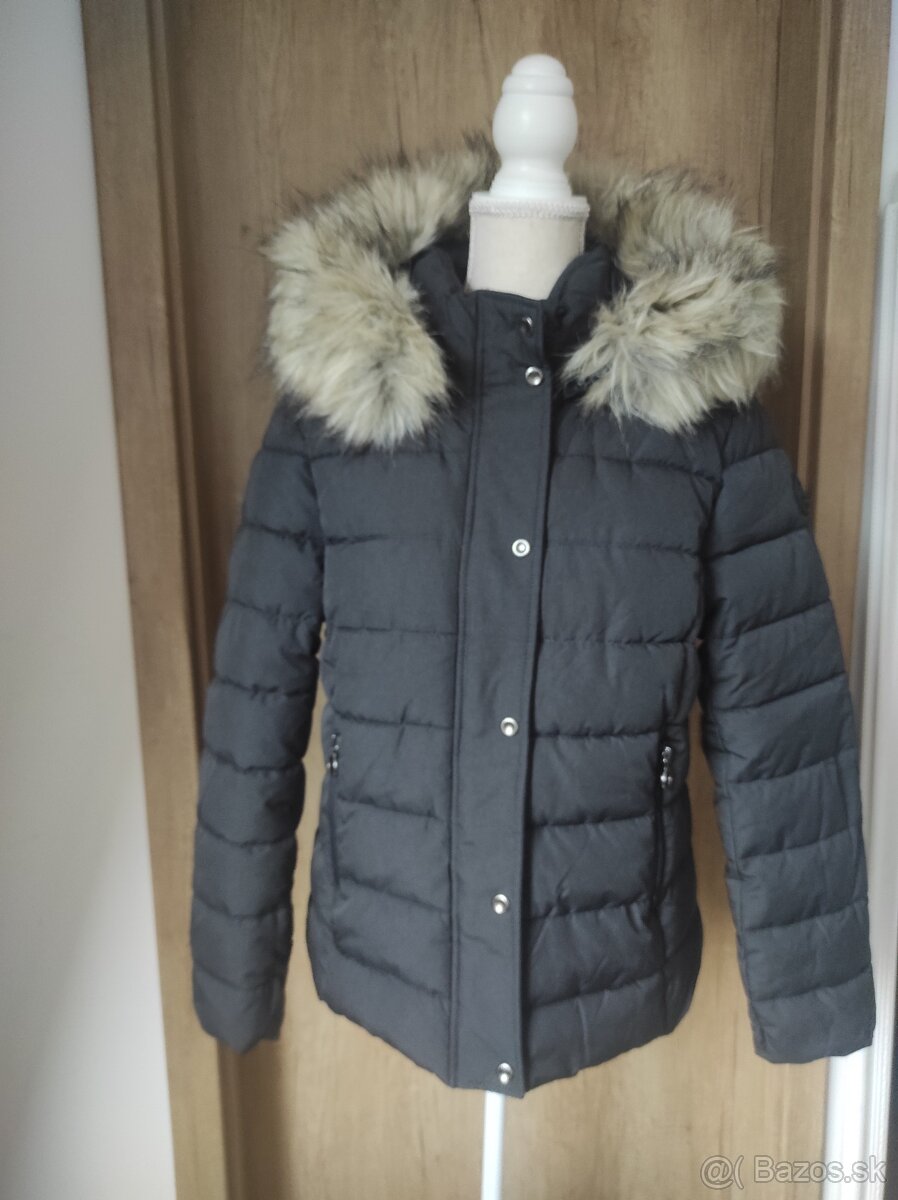 Oblý dámska bunda veľkosť L