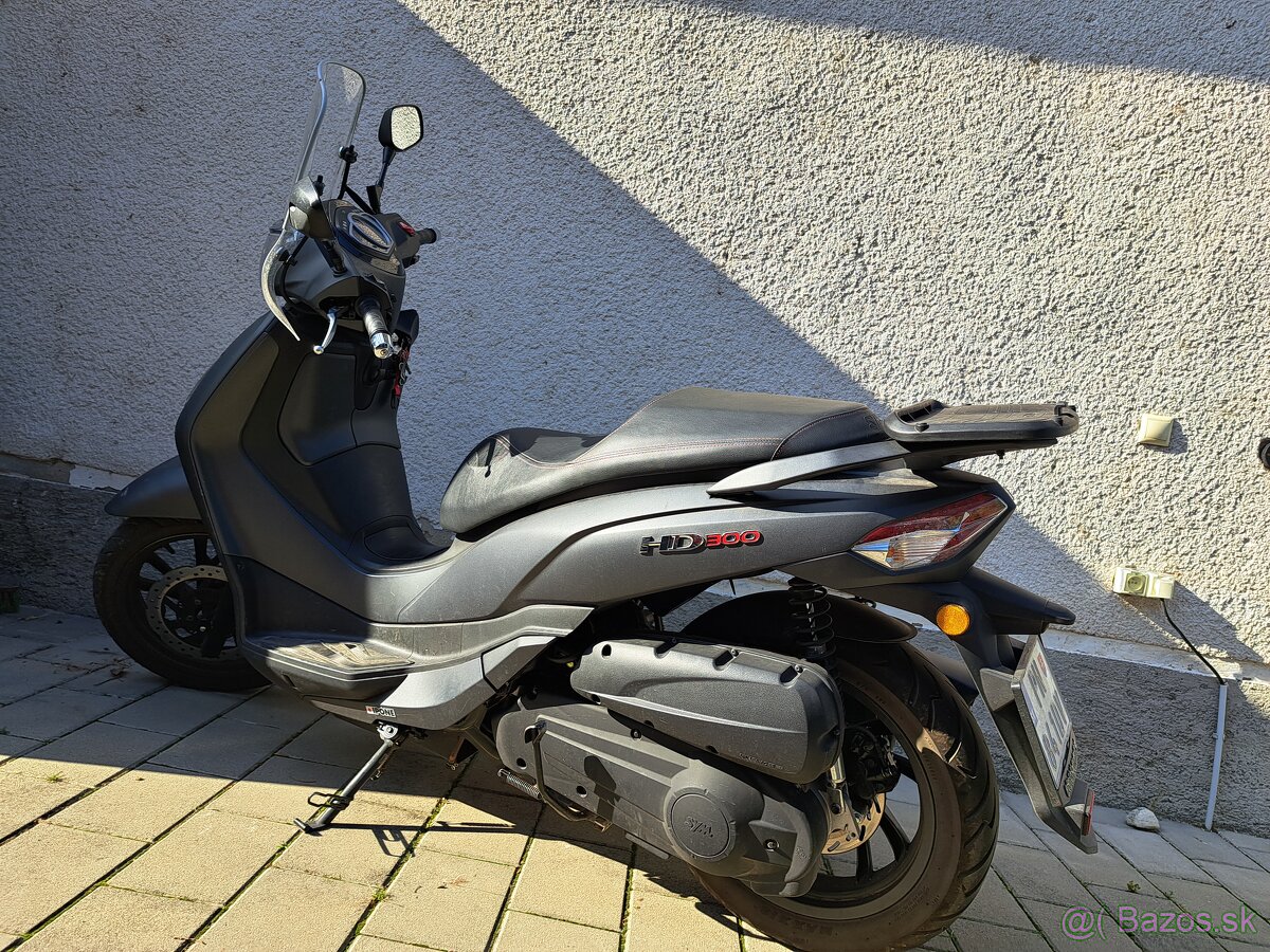 Sym hd300