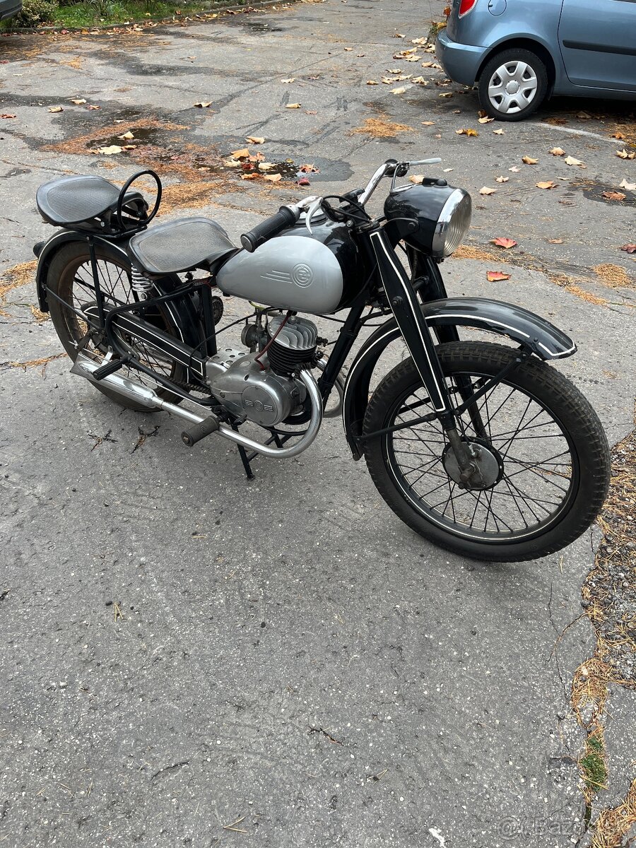 CZ 125T, malý pérák