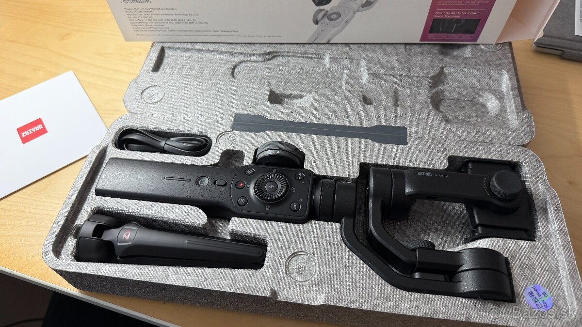 Gimbal stabilizátor Zhiyun Smooth 4