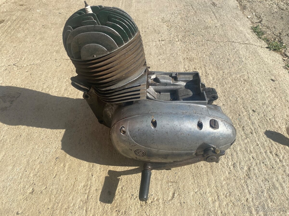 Motor cz 175 356
