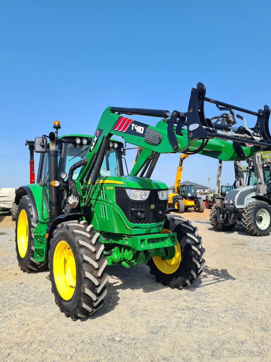 John Deere 6105M