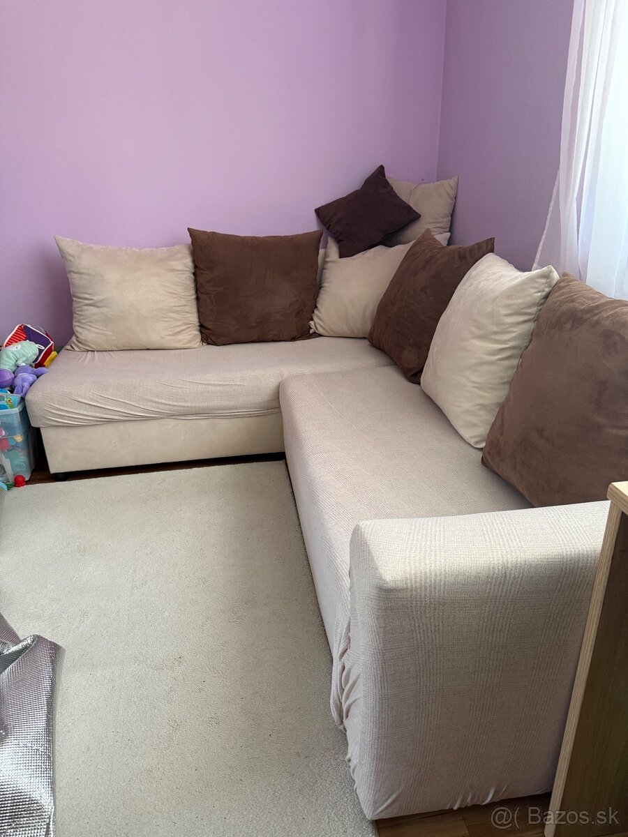 Sedacia súprava + taburetka 50€