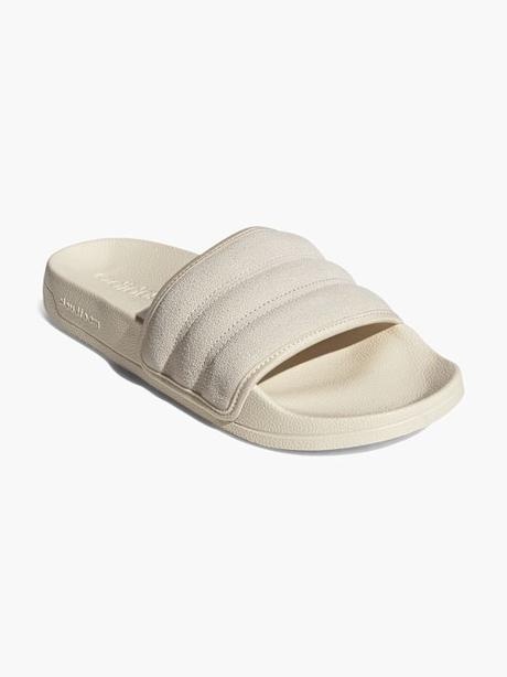 Nové šľapky značky Adidas