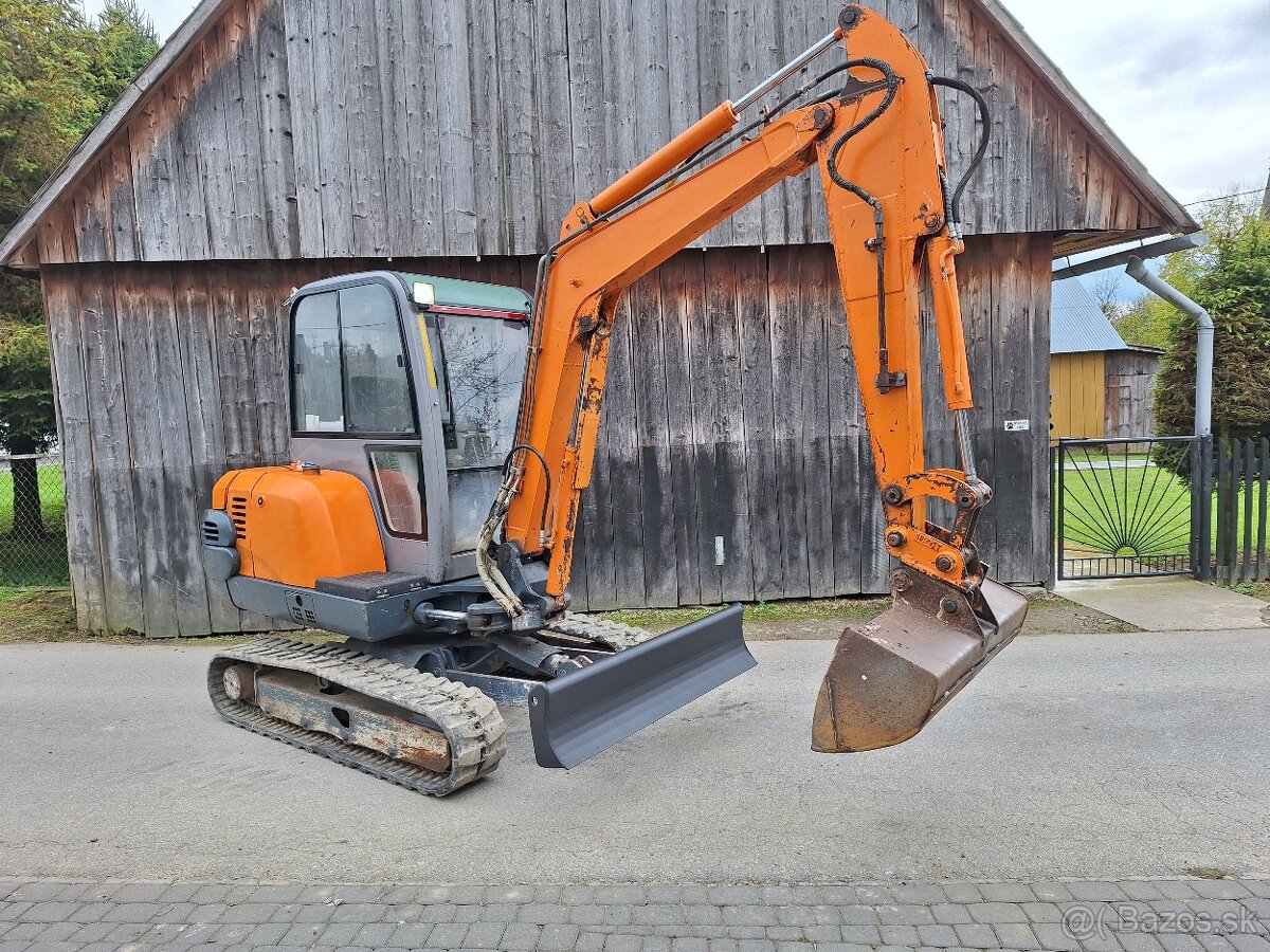 Minibager Hitachi ZX 30