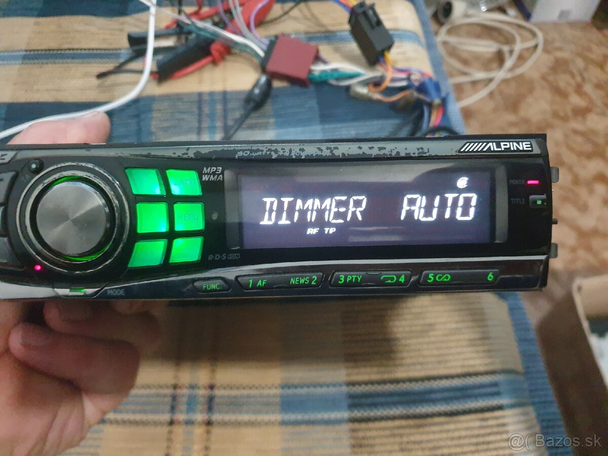 ALPINE CDA-9854R 4x50w