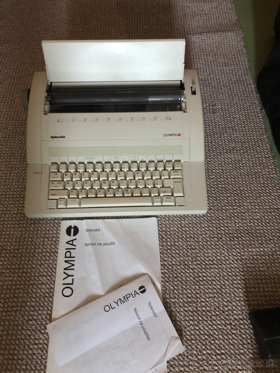 Písací stroj OLyMPIA v bezvadnom stave za 15e