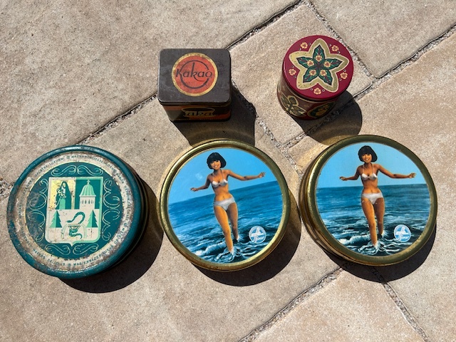 Predám retro plechovky