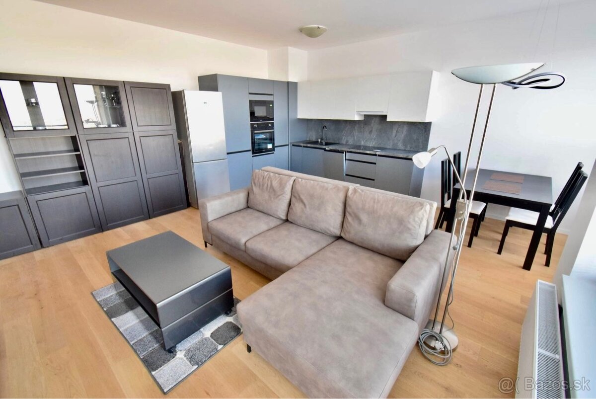 Prenájom 2 izb. bytu Súkenícka ulica Bratislava.