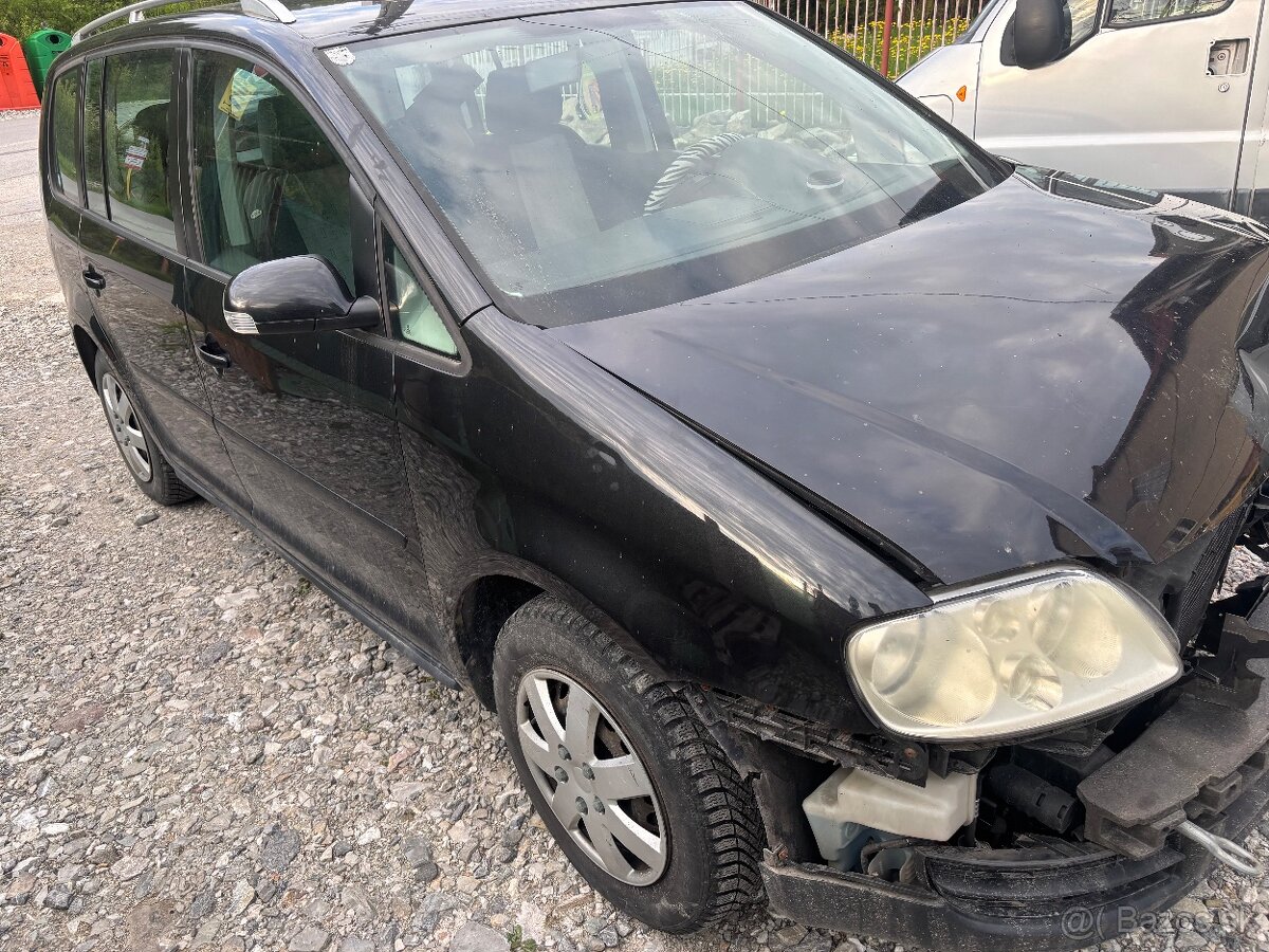 Rozpredam Volkswagen Touran 7miest