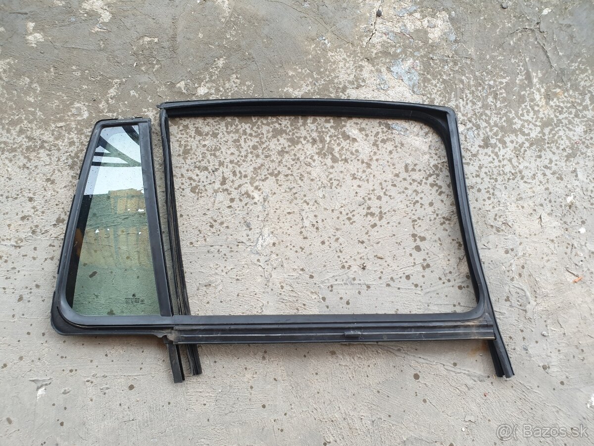 Octavia 2 Combi • sklo pravé zadné, pevné s tesnením