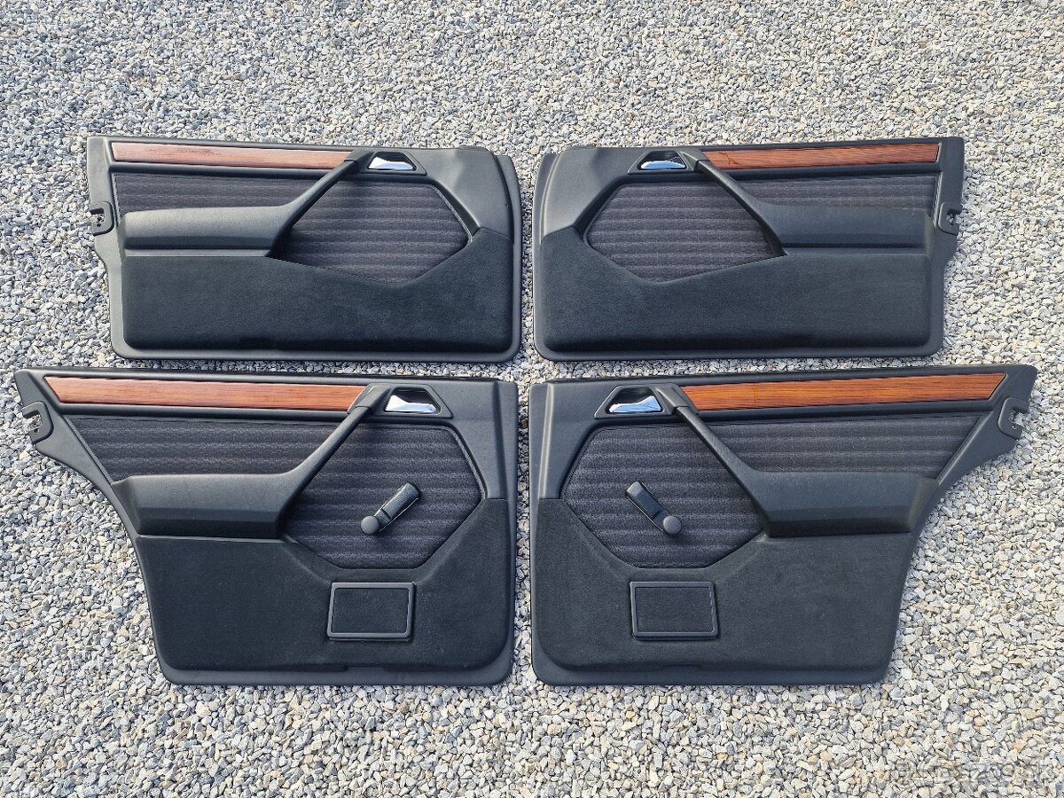 Mercedes W124 tapacíry