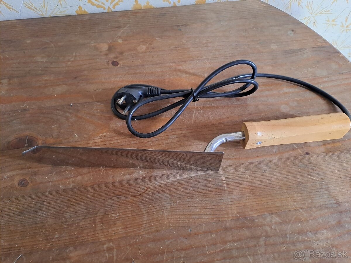 Predam potreby pre včelara.