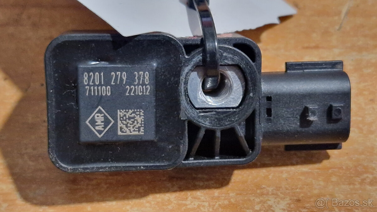 Snimac Airbag vo dverach Dacia Duster - renault