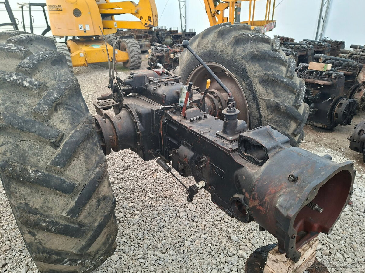 ponúkam zadnú časť zetor 7340