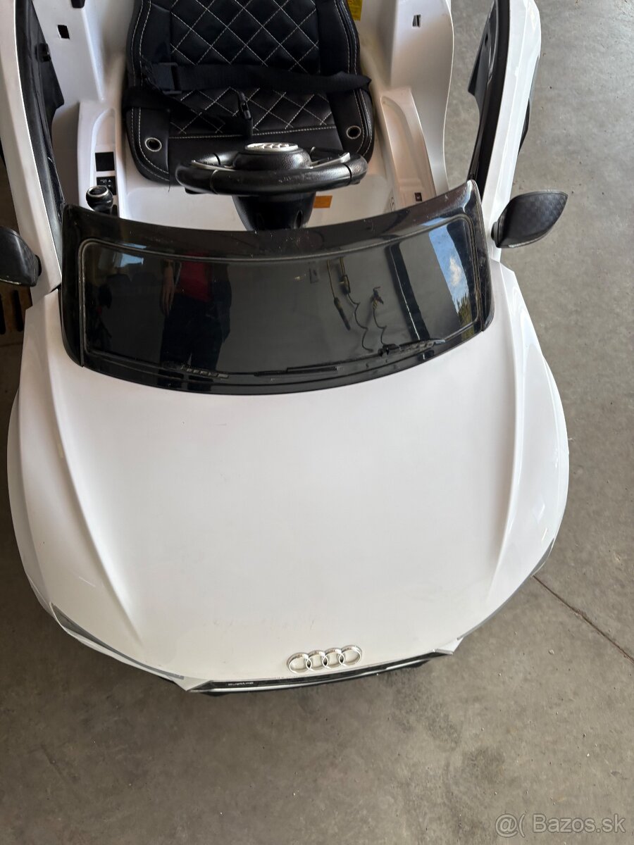 Elektrické autíčko Audi Spyder