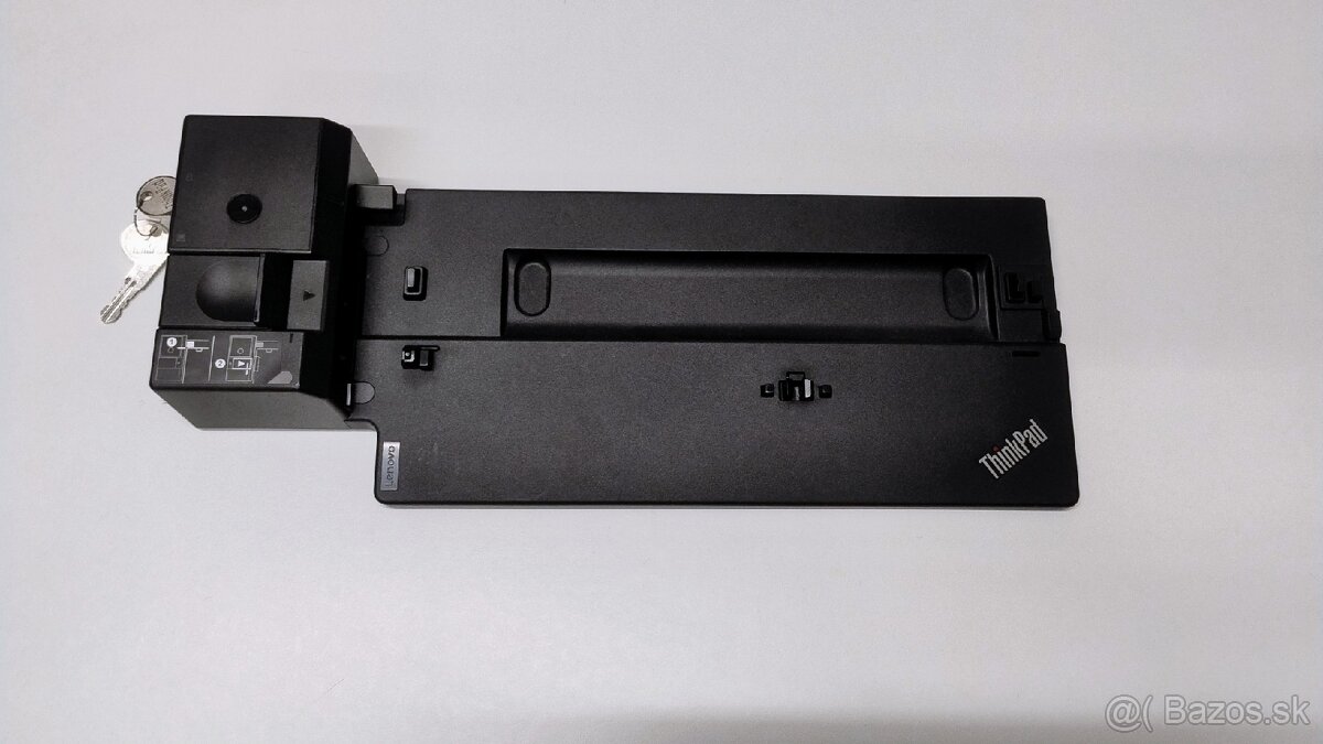 Lenovo ThinkPad Ultra Docking Station (40AJ)