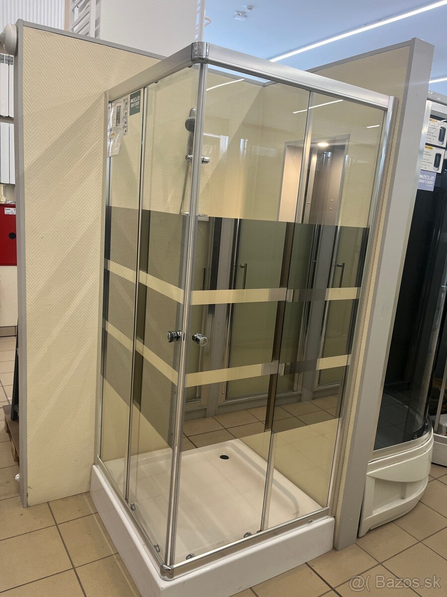 Sprchovací kút + vanička