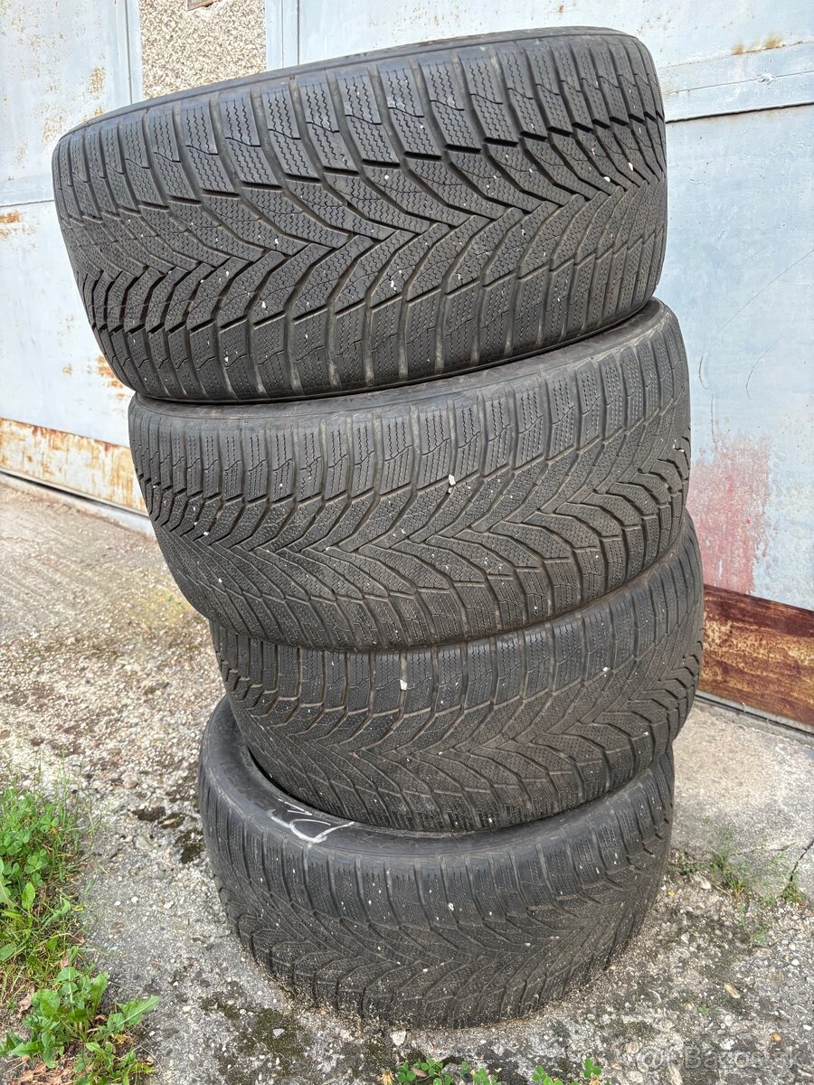 NEXEN M+S 275/40 r19 zimné