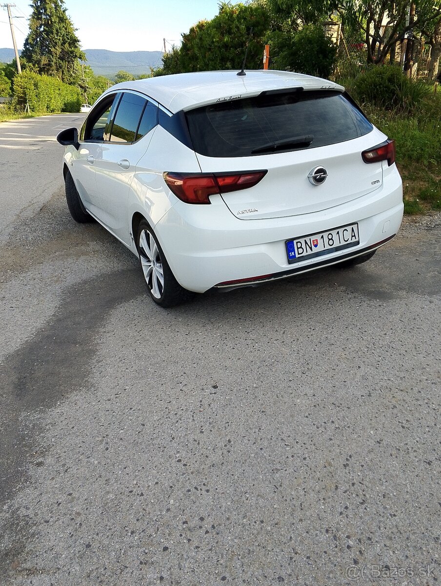 Opel Astra k
