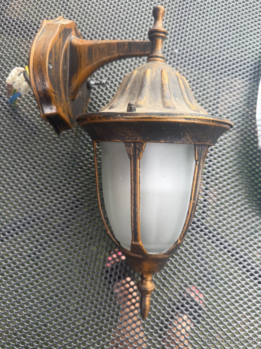 Nástenne lampy