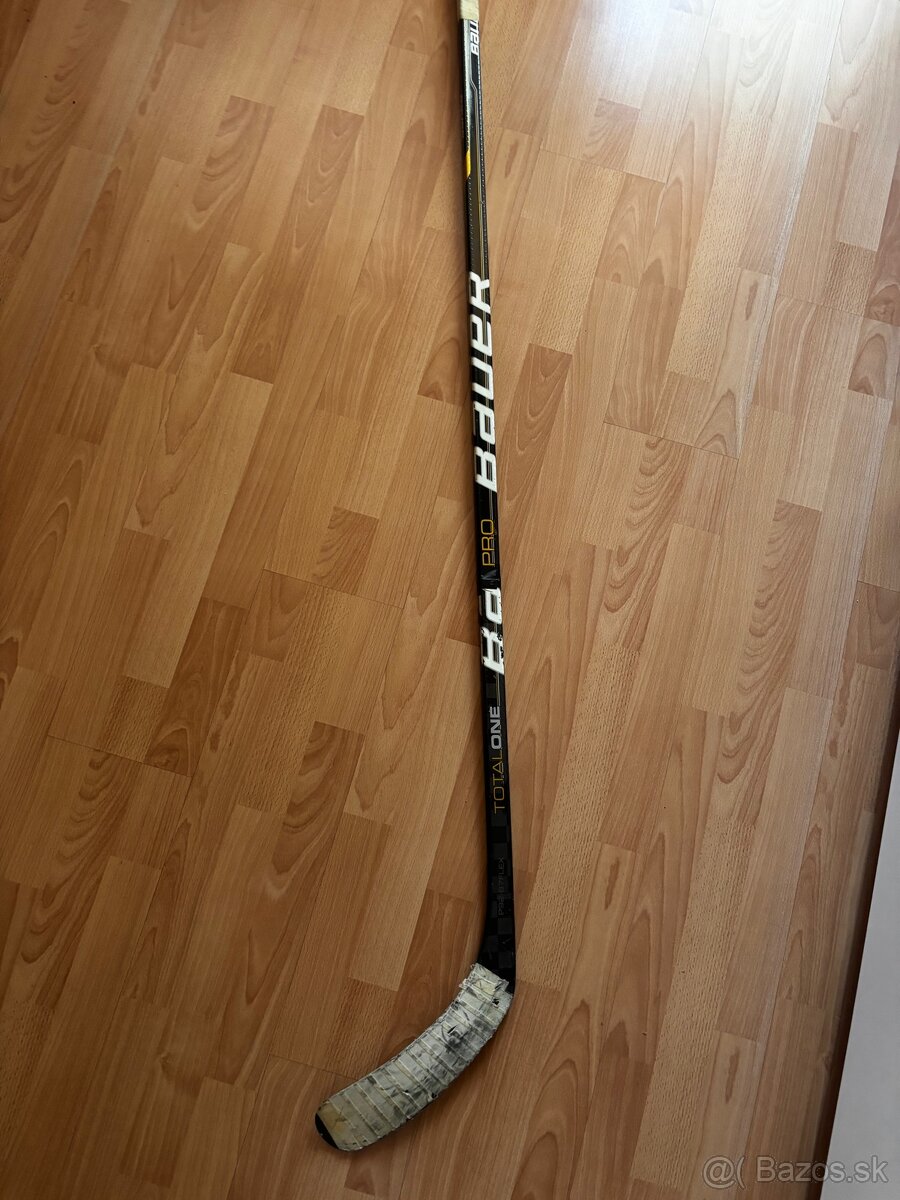 Hokejka Bauer