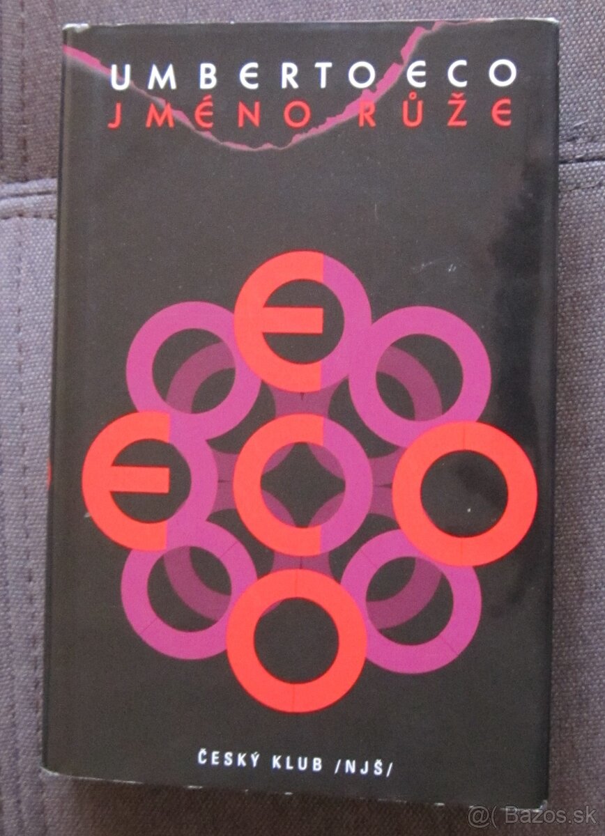 kniha "Jméno Ruže" od Umberto Eco